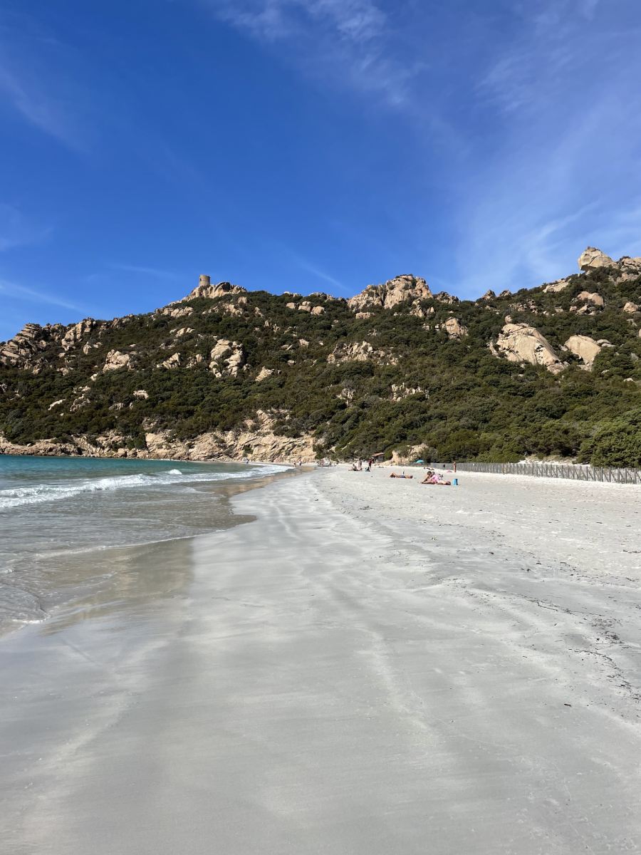 Plage Roccapina Plage de sable blanc de Roccapina, corse du sud