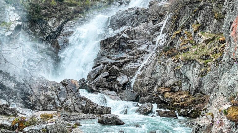LES CASCADES DU RUITOR A LA FRONTIERE ITALIENNE
